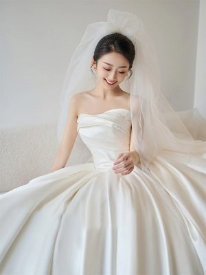 Vestido de novia de satén francés, sin tirantes, para novias de talla grande