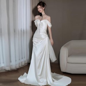Vestido de novia ligero de satén con un hombro, cola de novia, sencillo y superfino, vestido de compromiso
